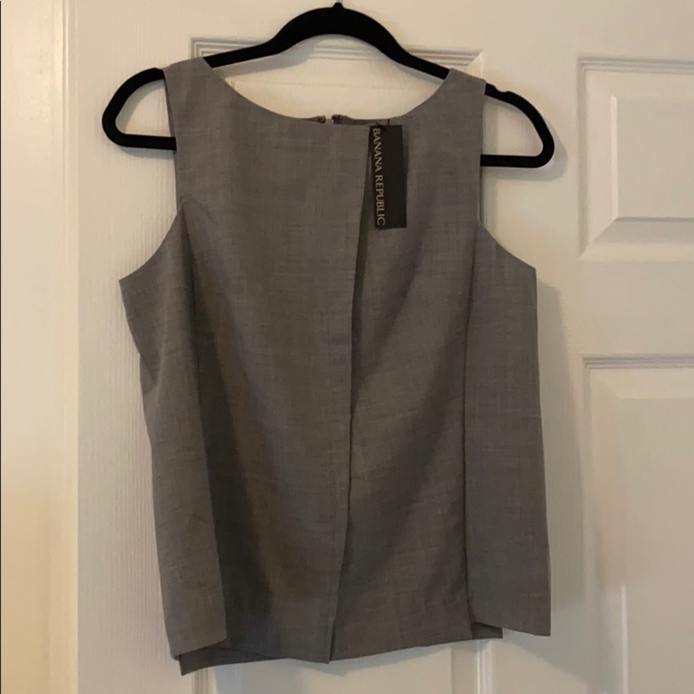 ⬇️$10⬇️ Banana Republic Gray Wool Suit Shell Top